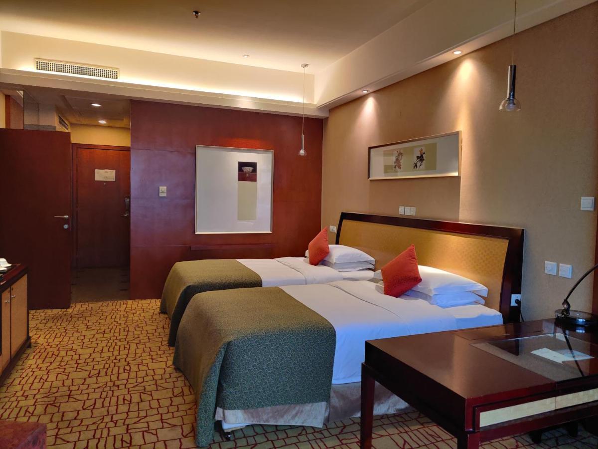 Empark Grand Hotel Kunming Dış mekan fotoğraf