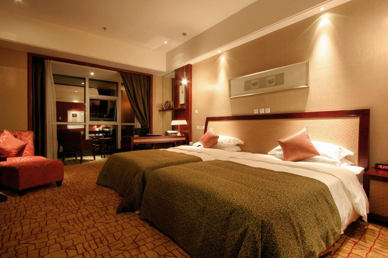 Empark Grand Hotel Kunming Dış mekan fotoğraf