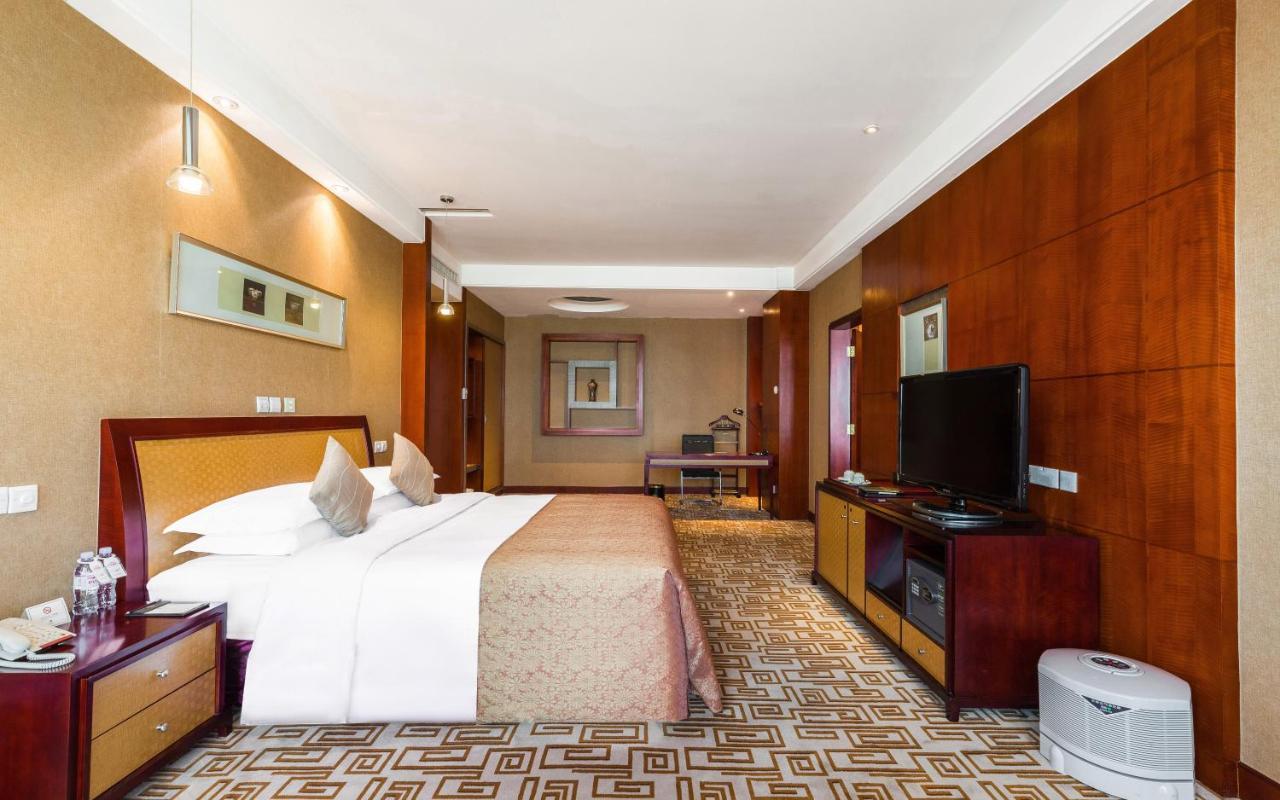 Empark Grand Hotel Kunming Dış mekan fotoğraf