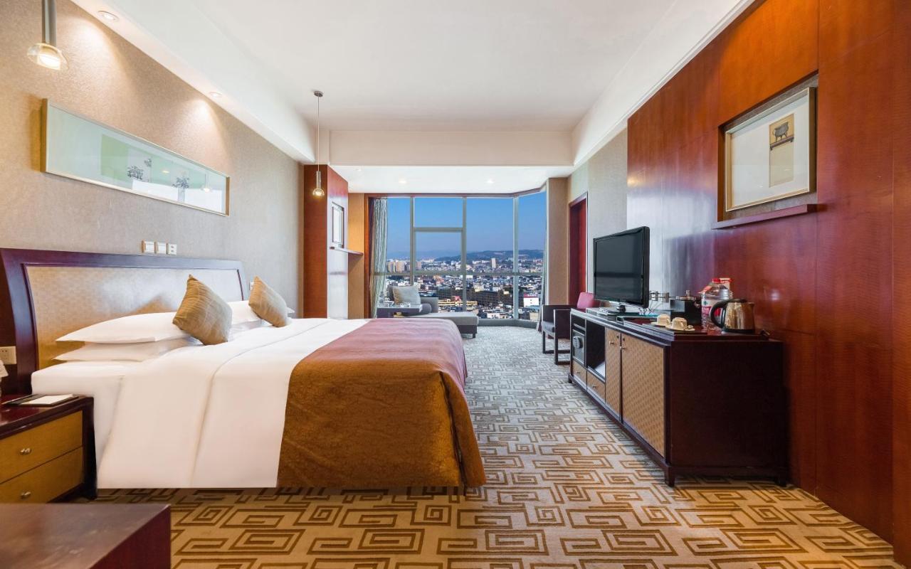 Empark Grand Hotel Kunming Dış mekan fotoğraf